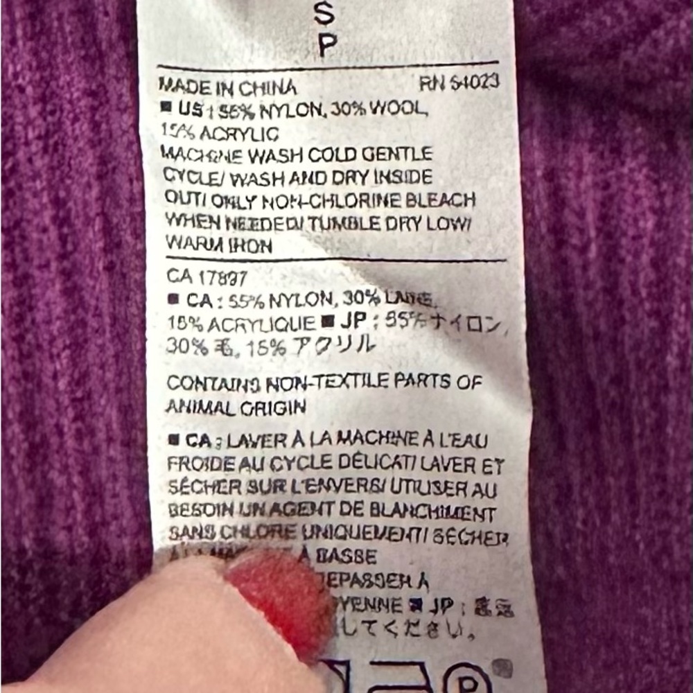 Banana Republic Ribbed V-Neck Sweater Small Purple Plum Wool Blend Long Sleeve - Picture 9 of 9